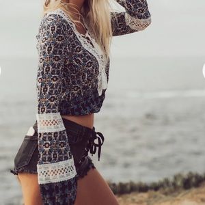 One Way Boho Spanish/Italian Tile Inspired Floral Royal Blue Print Lace Blouse